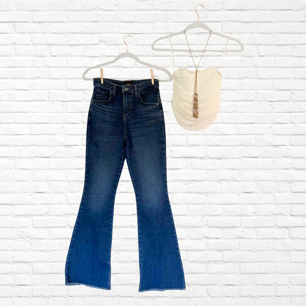 Women Flared Blue Jeans and Cream Corset Outfit